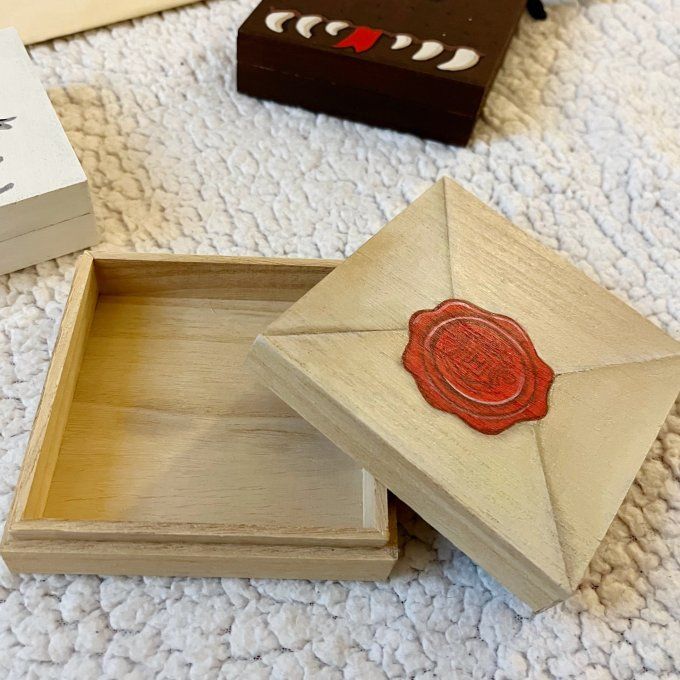 Boîte Harry Potter Monstrueux livre des monstres